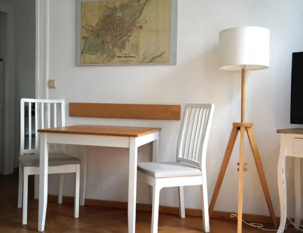 Essecke FeWo Gartenblick